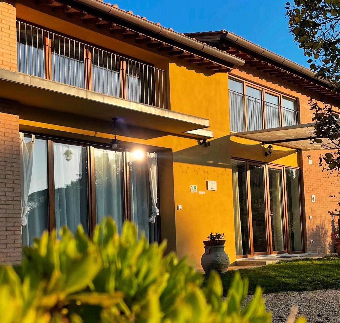 Agriturismo La Corte Del Sole Siena Exterior foto