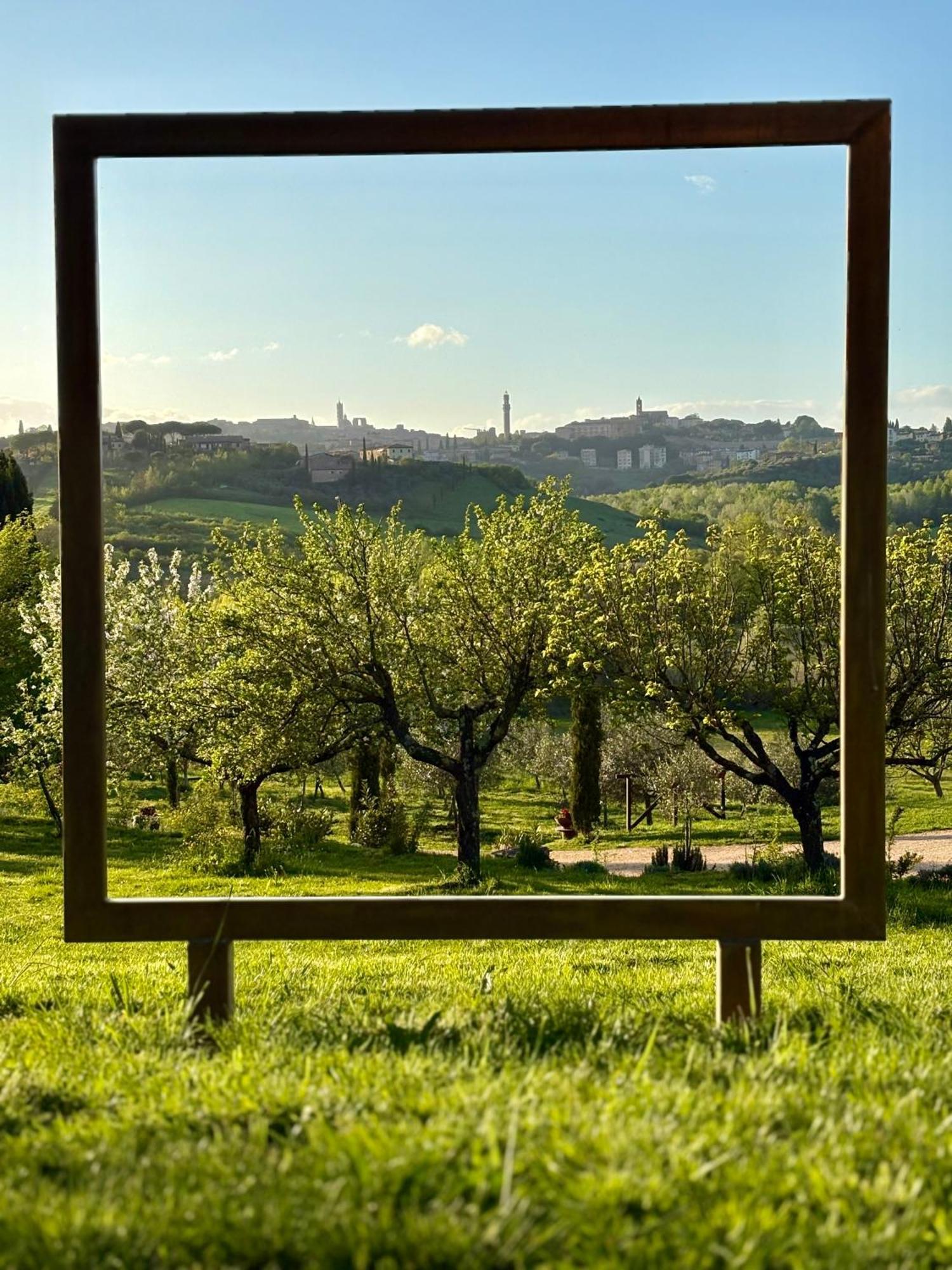 Agriturismo La Corte Del Sole Siena Exterior foto